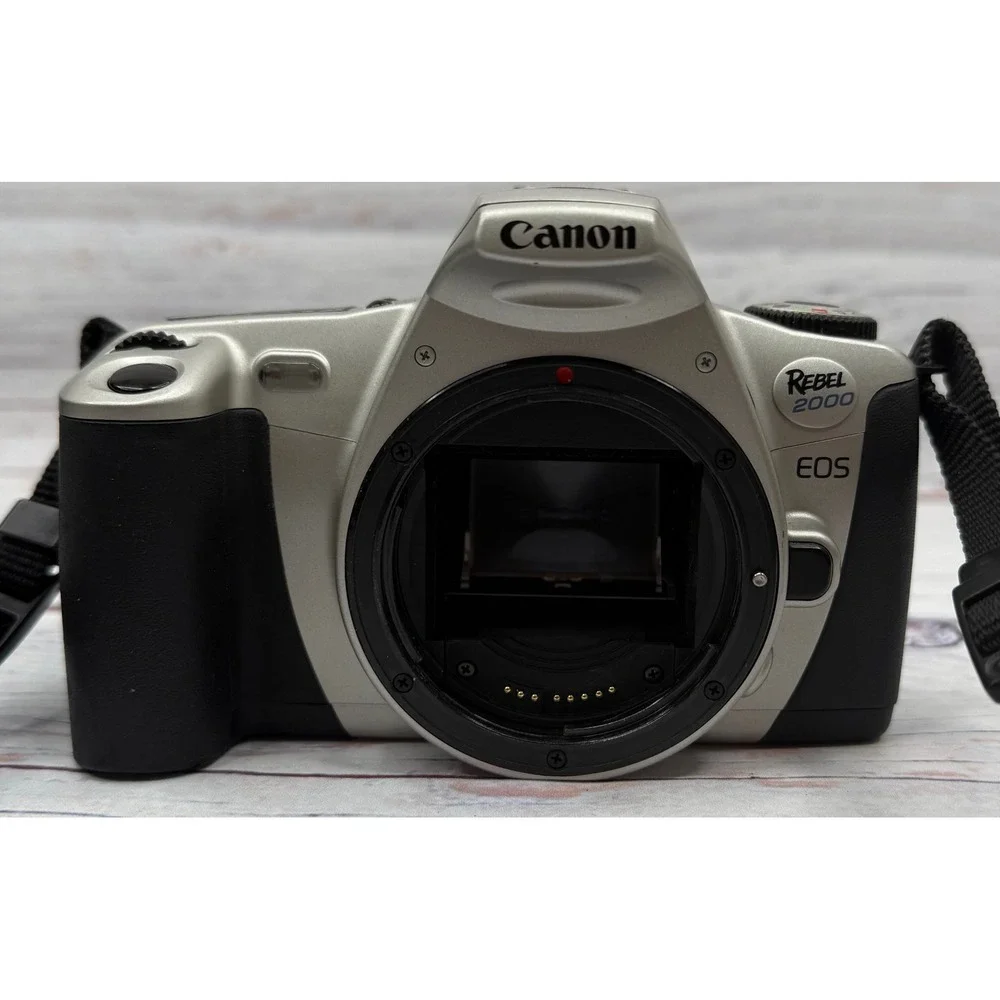 Canon EOS Rebel 2000 35mm Film SLR Camera with Sigma 28-80mm Macro Lens Silver